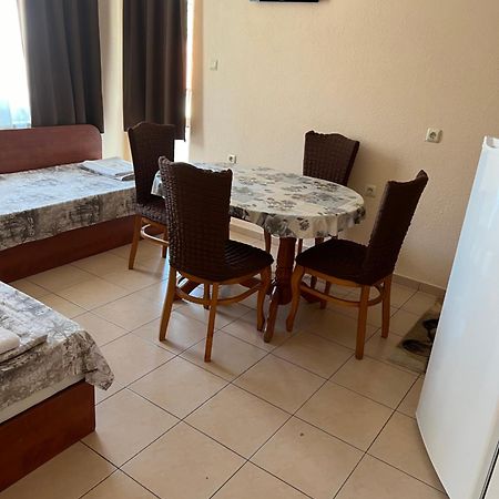 Milchevi Guesthouse Sozopol Exterior photo